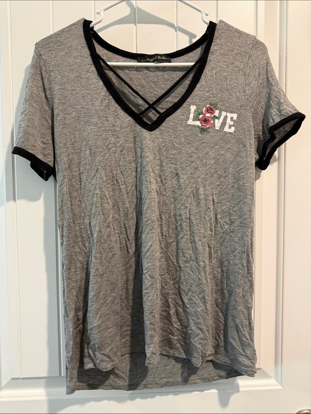 Gray V‑Neck Short Sleeve Tee with Black Trim and Rose 'LOVE' Accent